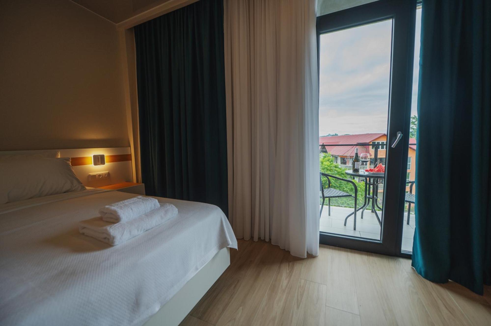 Ritsa Resort Ureki Dış mekan fotoğraf